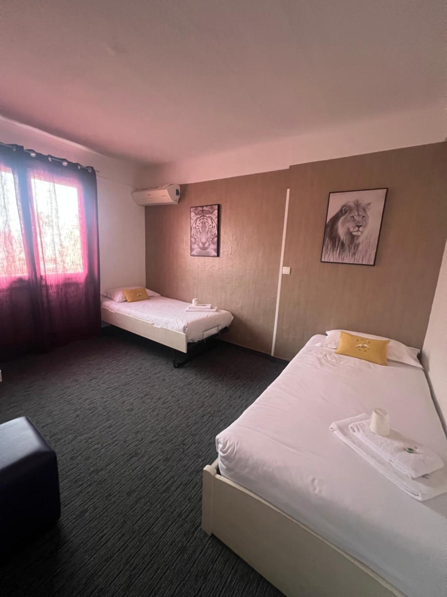 Le Regina Hotel Et Restaurant Canet-Plage Kültér fotó