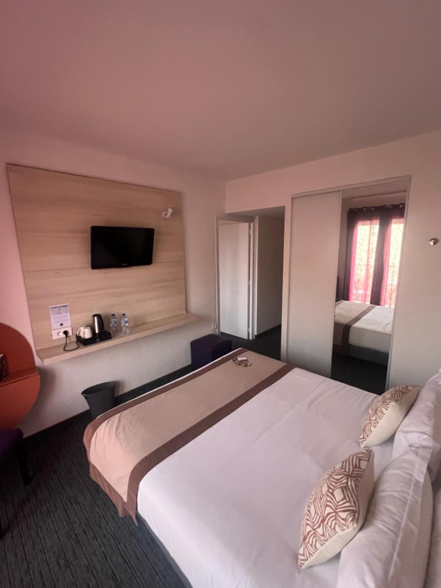 Le Regina Hotel Et Restaurant Canet-Plage Kültér fotó